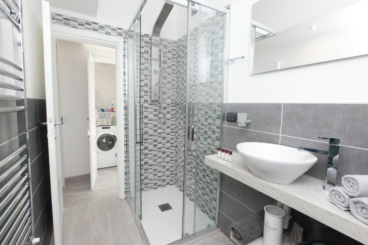 Amazing And New Penthouse In City Center Milano Eksteriør bilde